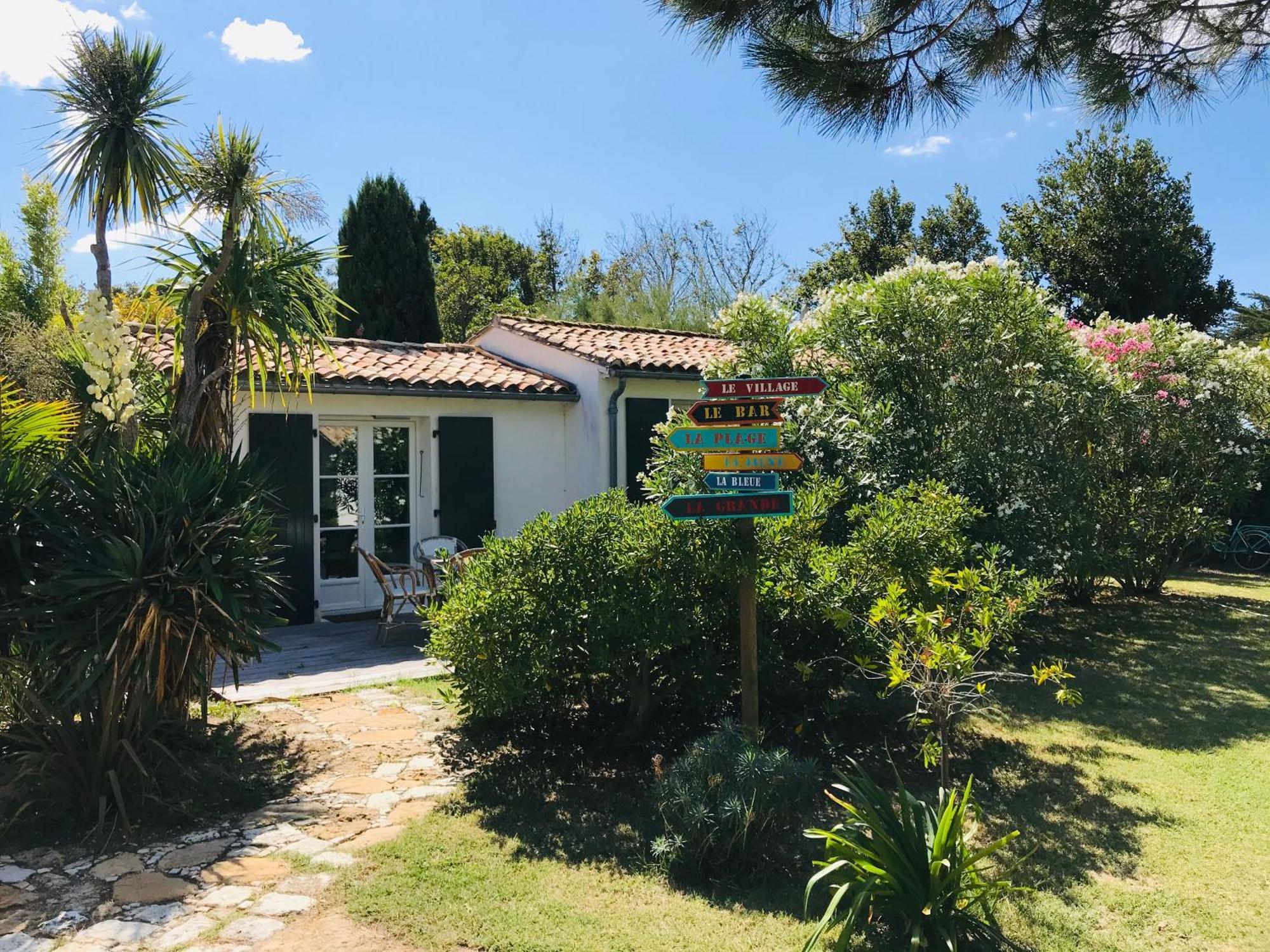 Le Jardin Des Portes Acomodação com café da manhã Les Portes-en-Re Exterior foto